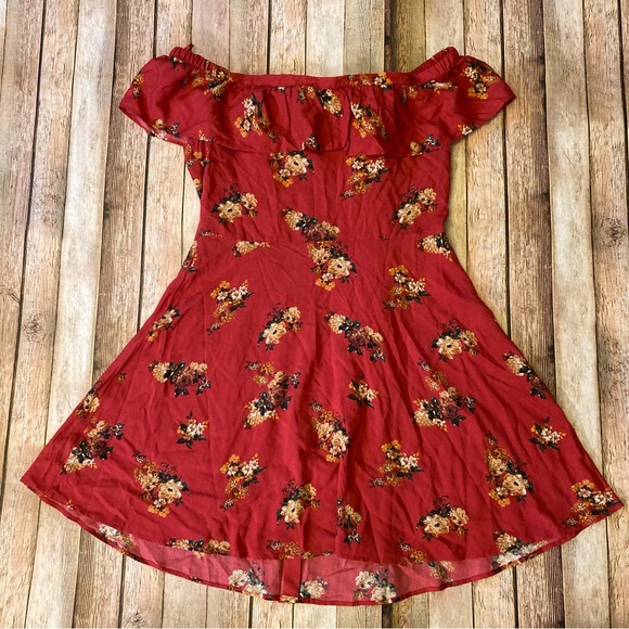 NWT Zara red Floral off the shoulders Dolly Dress, button up, Bertha Collar Sz L - Picture 8 of 9